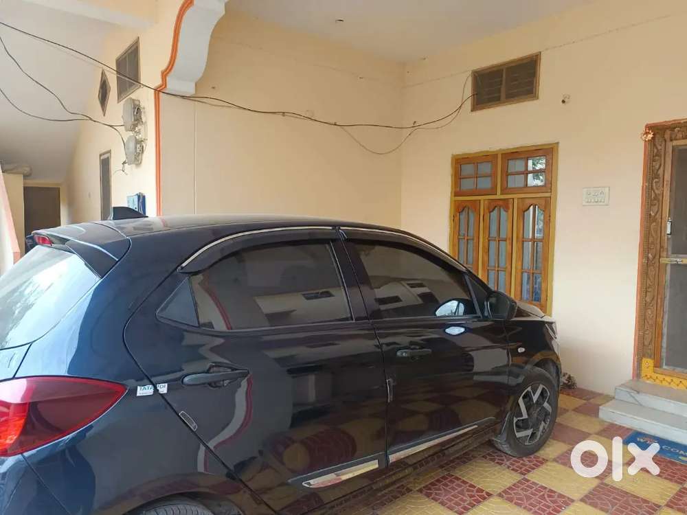 Tata Tiago 2025 Petrol 5000 Km Driven