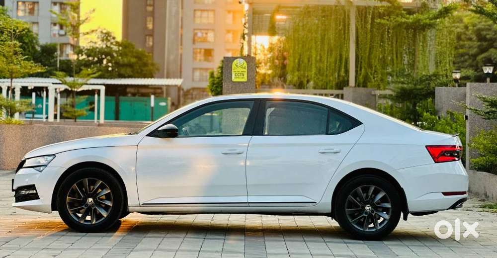 Skoda Superb 2.0 Sportline Tsi At, 2021, Petrol