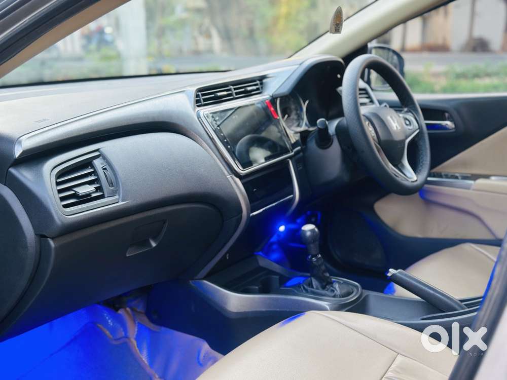 Honda City V Mt, 2014, Petrol