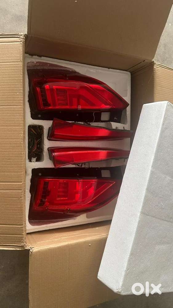 Innova Crysta Led Tail Lamp
