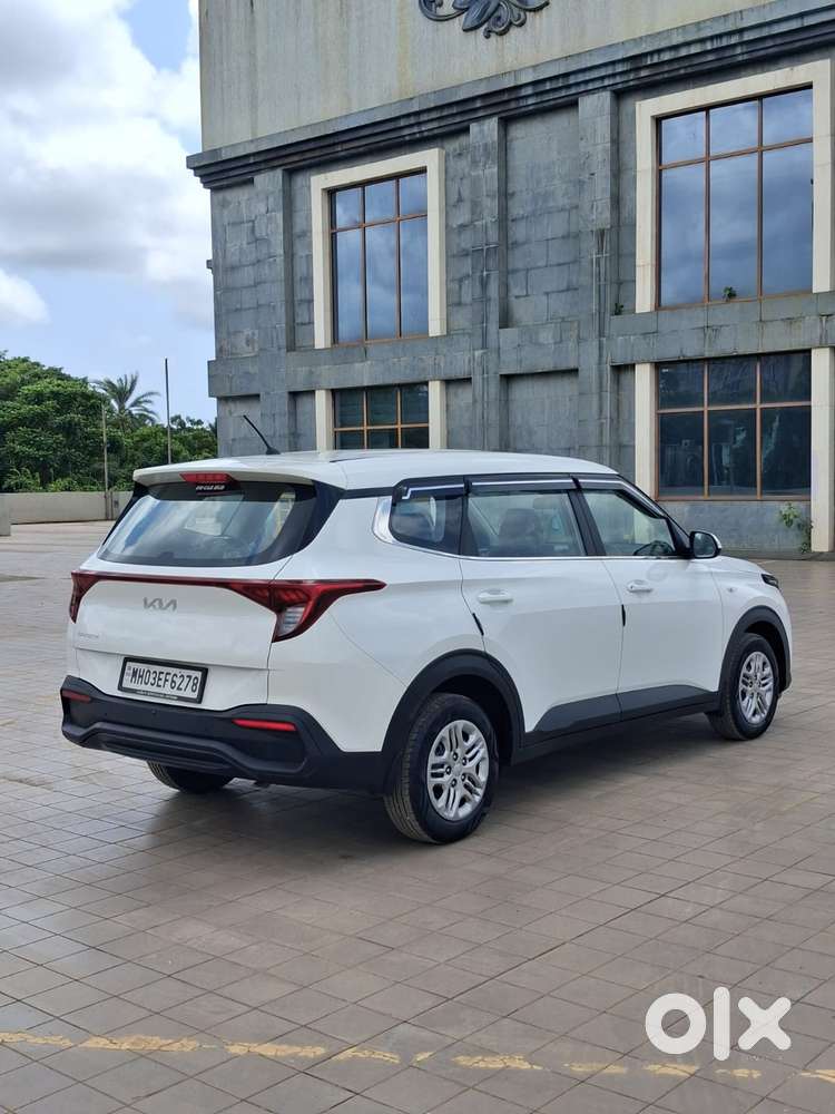 Kia Carens 1.5 Premium 7 Str, 2023, Petrol