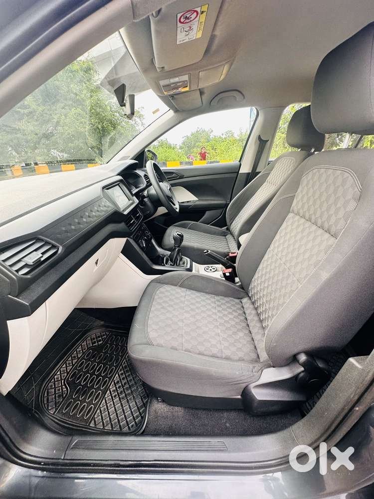 Volkswagen Taigun 1.0 Tsi Highline At, 2022, Petrol