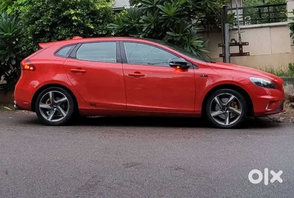 Volvo V40 2016 Diesel Well Maintained