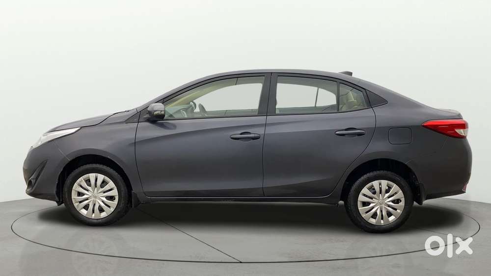 Toyota Yaris G Cvt, 2018, Petrol