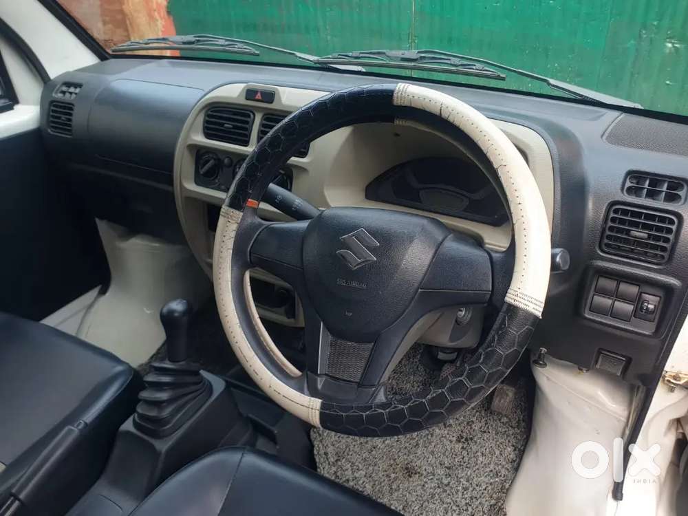 Maruti Eeco 2024 Std Petrol Manual