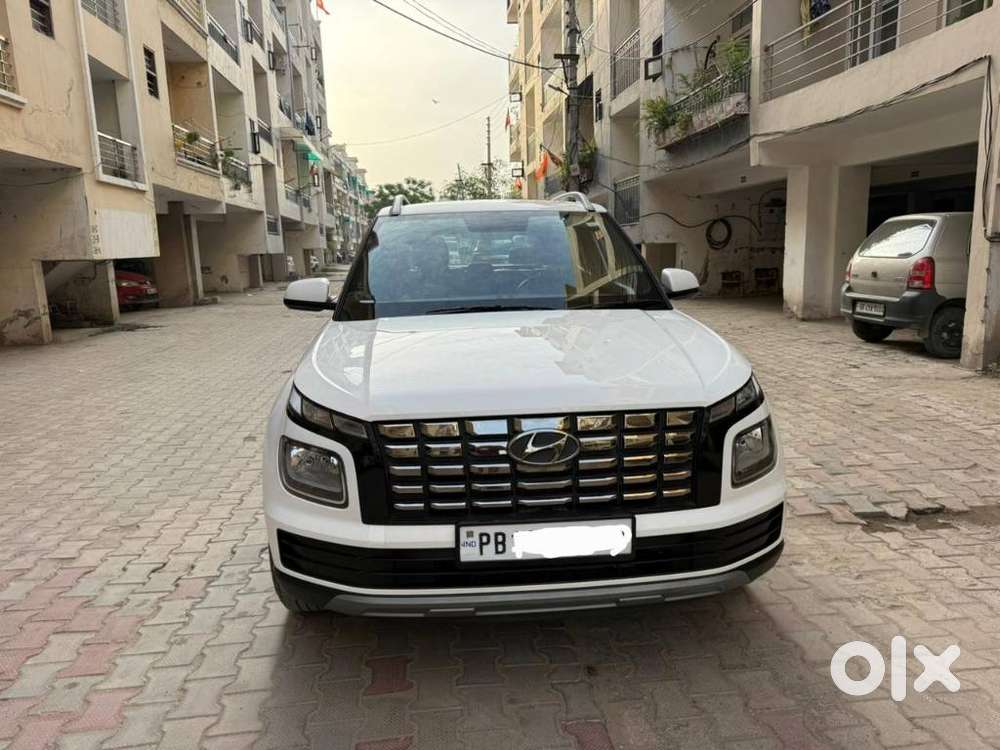 Hyundai Venue, 2024, Petrol