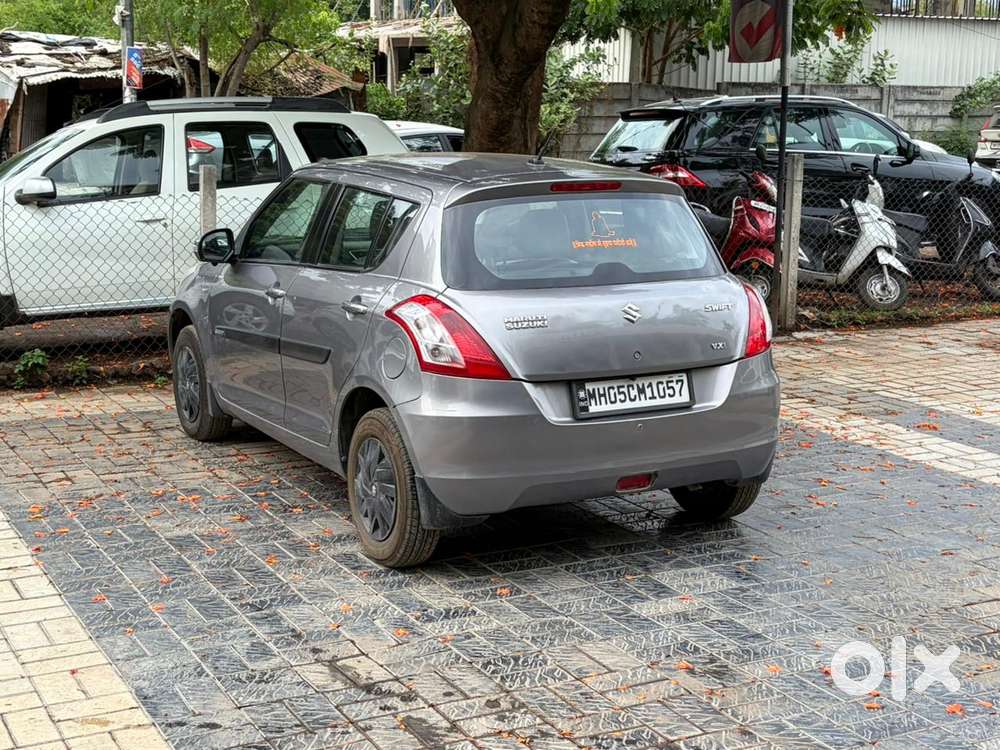 Maruti Suzuki Swift Vxi Optional, 2015, Petrol