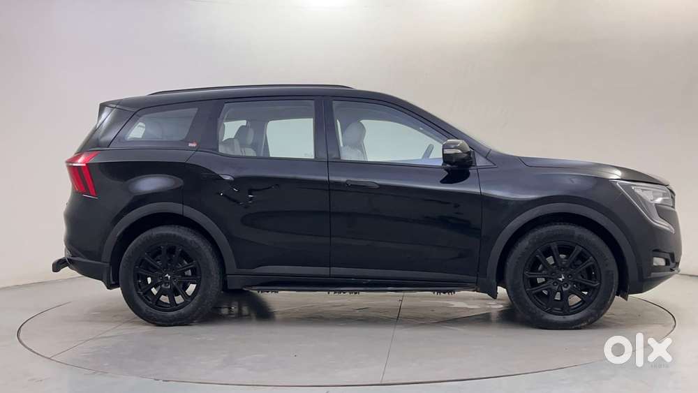 Mahindra Xuv700 2.0 Ax 7 Petrol At Luxury Pack Str, 2024, Petrol