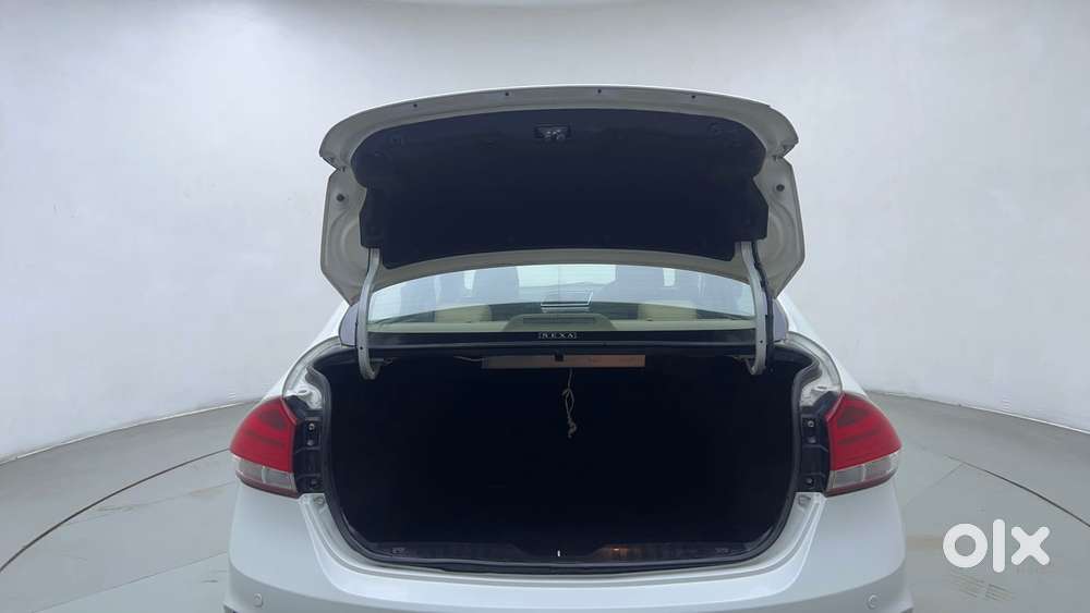 Maruti Suzuki Ciaz Zeta 1.5 At, 2022, Petrol