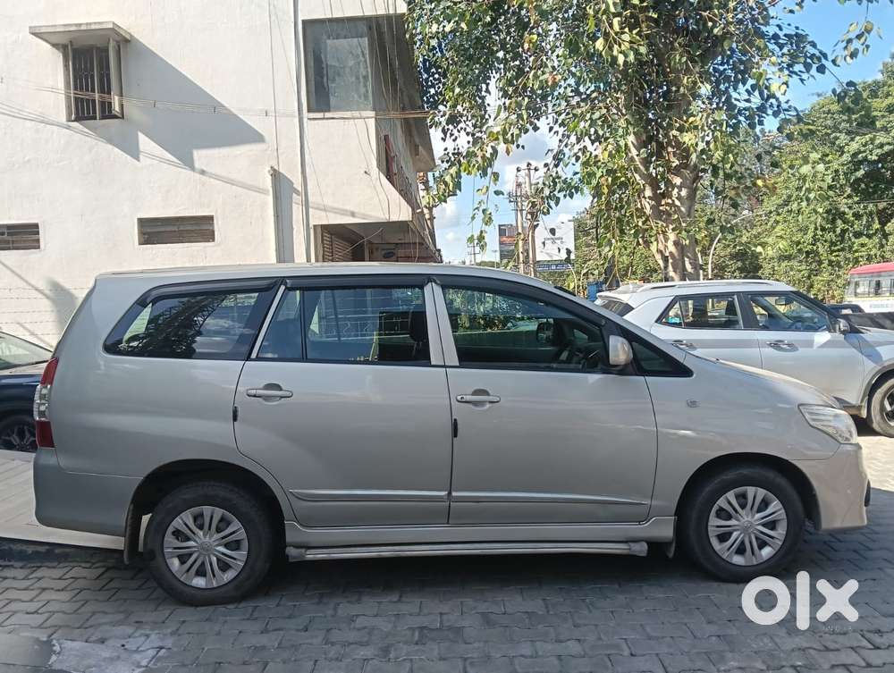 Toyota Innova 2.5 G (diesel) 7 Seater Bs Iv, 2014, Diesel