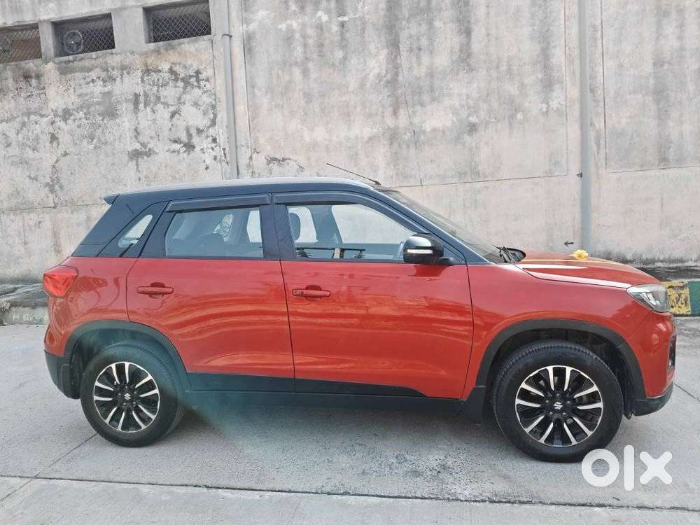 Maruti Suzuki Brezza 1.5 Zxi Plus At Smart Hybrid, 2022, Petrol