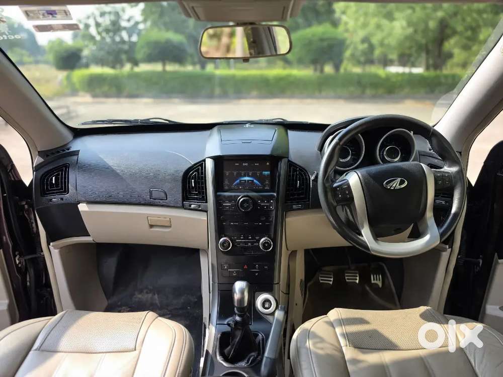 Meticulously Maintained 2017 Mahindra Xuv500 W10 Fwd (opulent Purple)