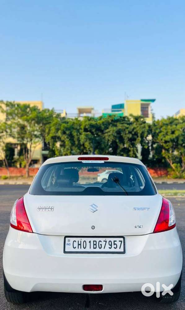 Maruti Suzuki Swift 1.2 Vxi (o), 2016, Petrol