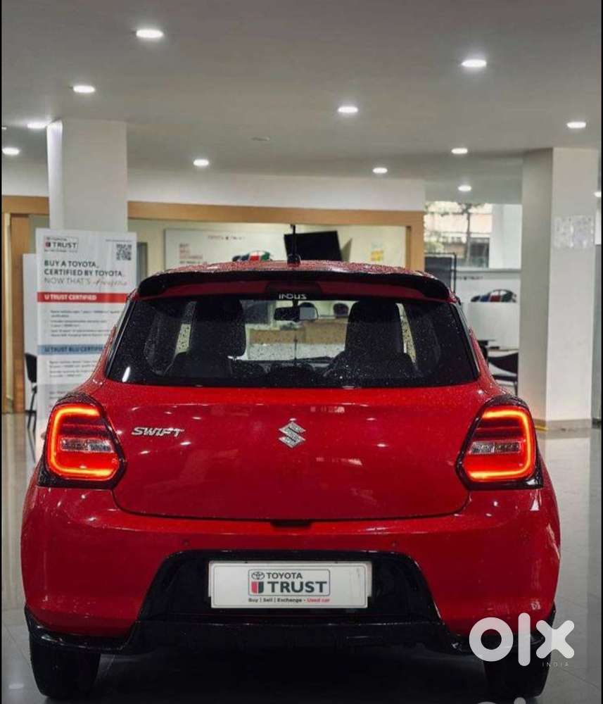 Maruti Suzuki Swift Vxi + Manual, 2022, Petrol