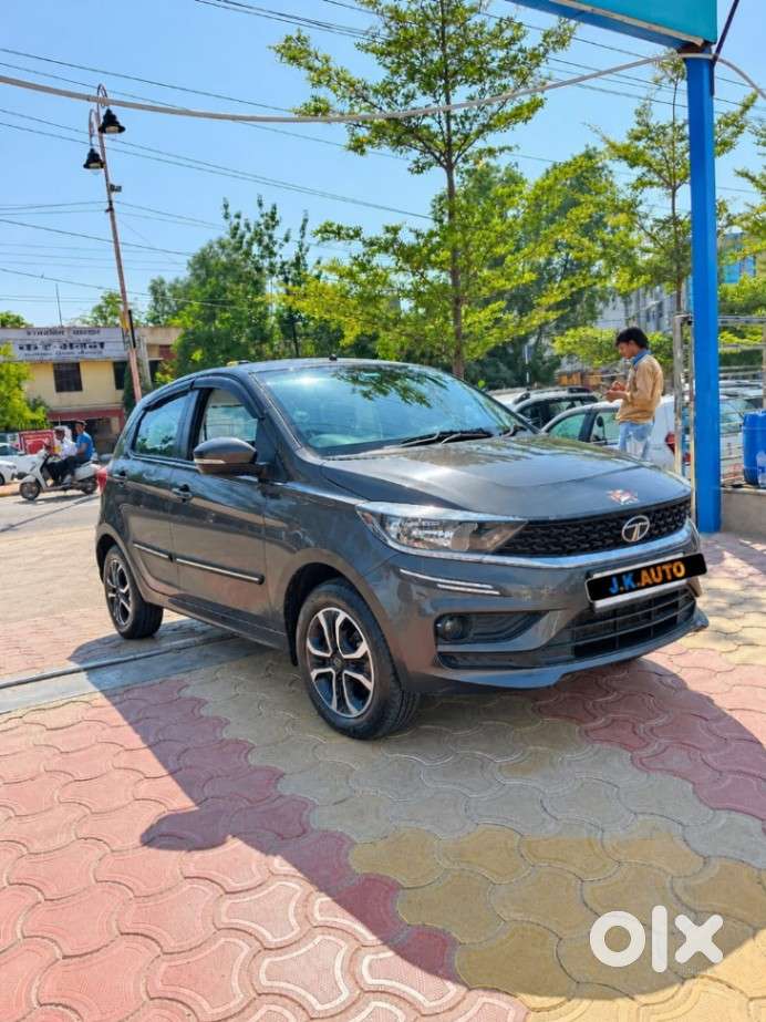 Tata Tiago 1.2 Revotron Xt (o), 2023, Petrol