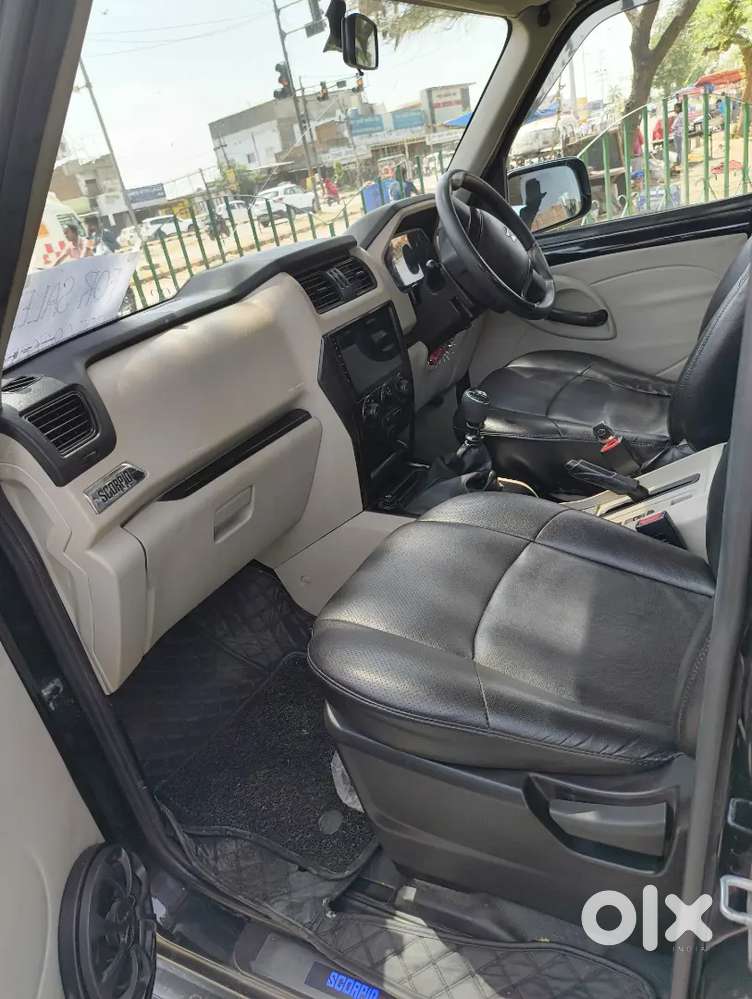 Mahindra Scorpio Classic 2023 Diesel 41000 Km Driven