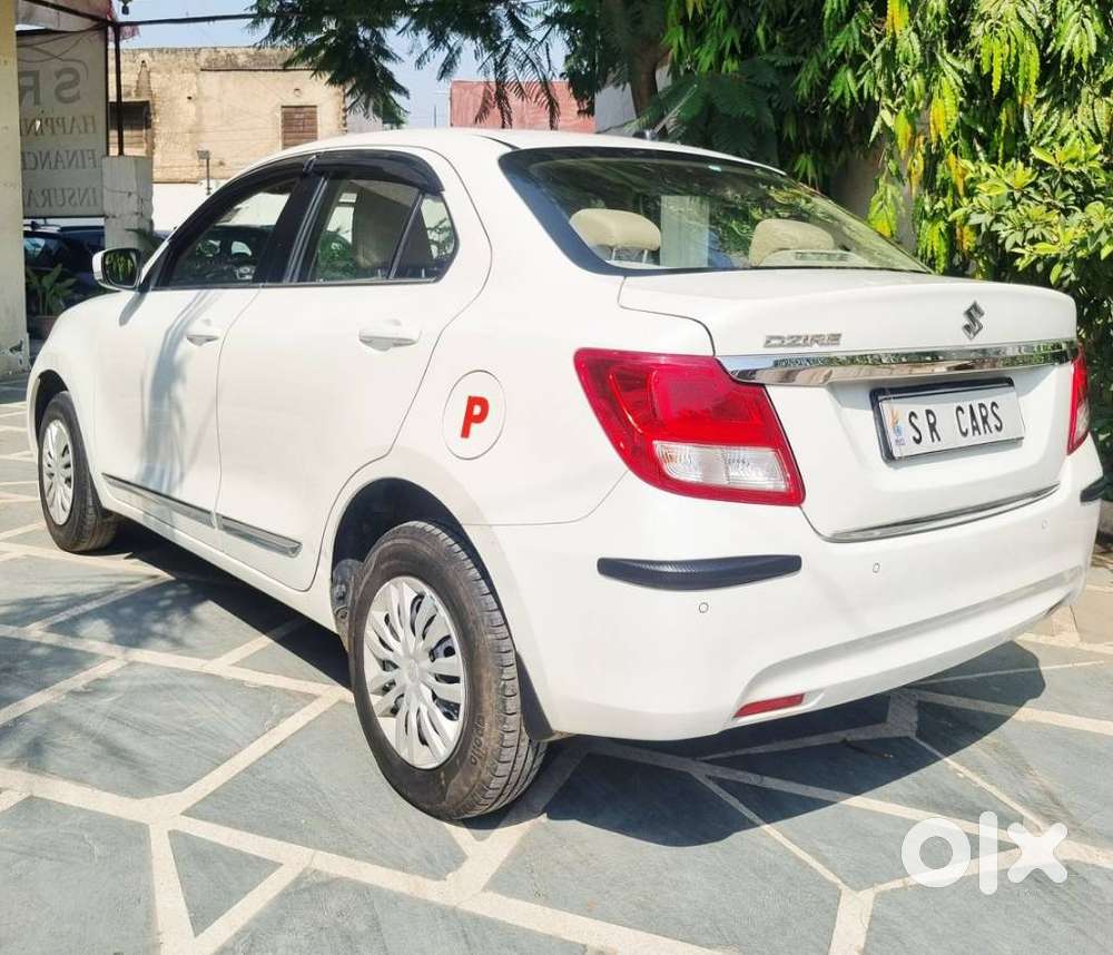 Maruti Suzuki Dzire 1.2 Vxi, 2022, Petrol