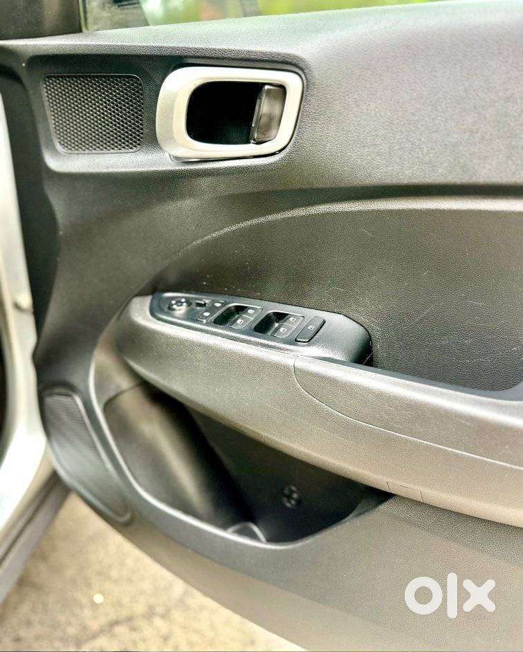 Hyundai Venue S Turbo, 2019, Petrol