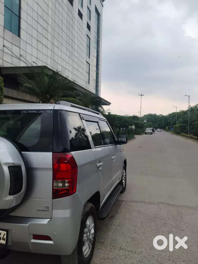 Mahindra Tuv 300 T8 Plus Amt, 2017, Diesel