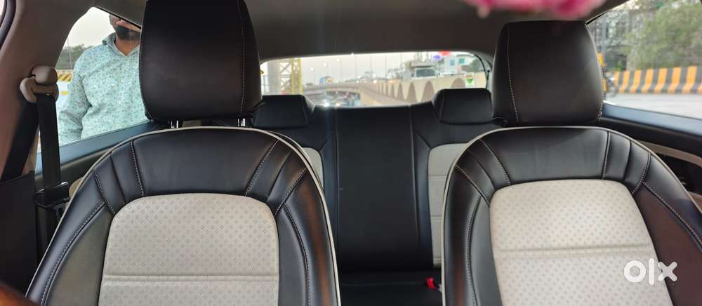 Tata Altroz 1.2 Xt, 2022, Petrol