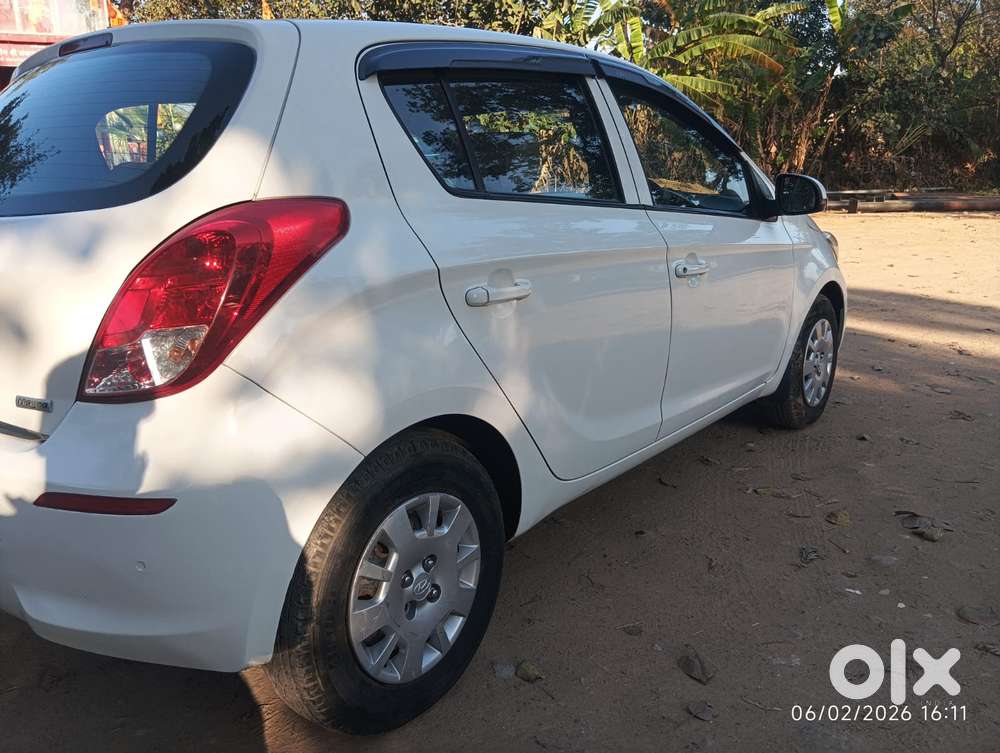 Hyundai I20 Petrol Cvt Magna Executive, 2014, Petrol