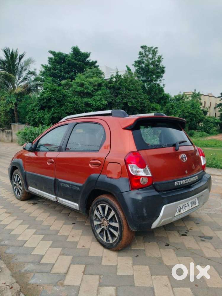 Toyota Etios Cross 1.2l G, 2015, Petrol