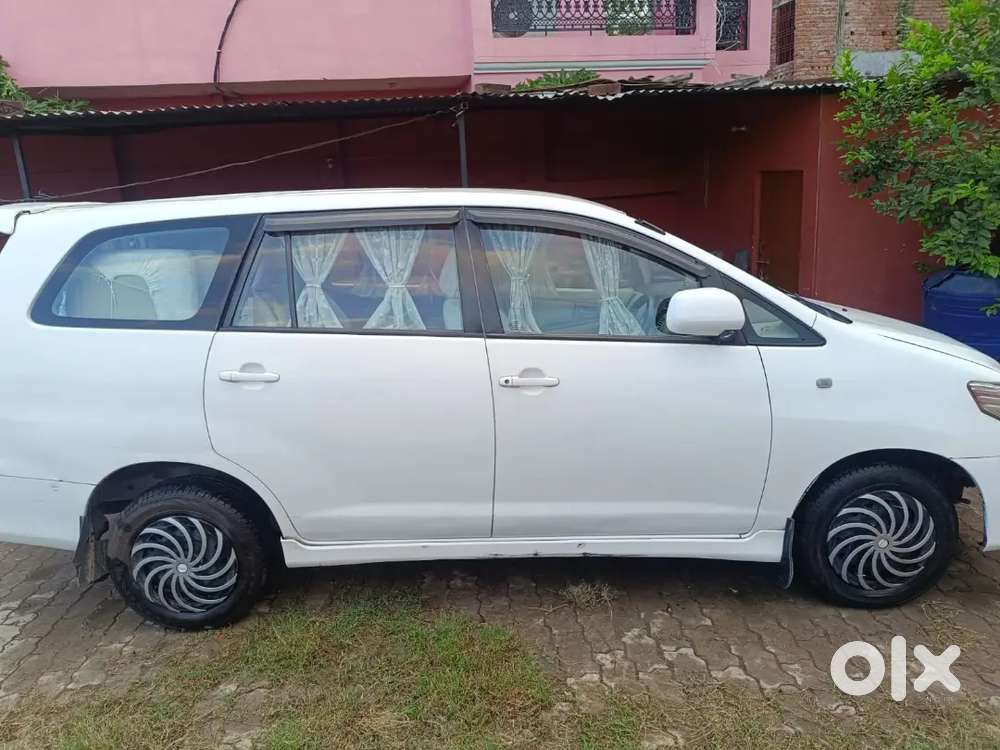 Toyota Innova 2014 Diesel 70000 Km Driven