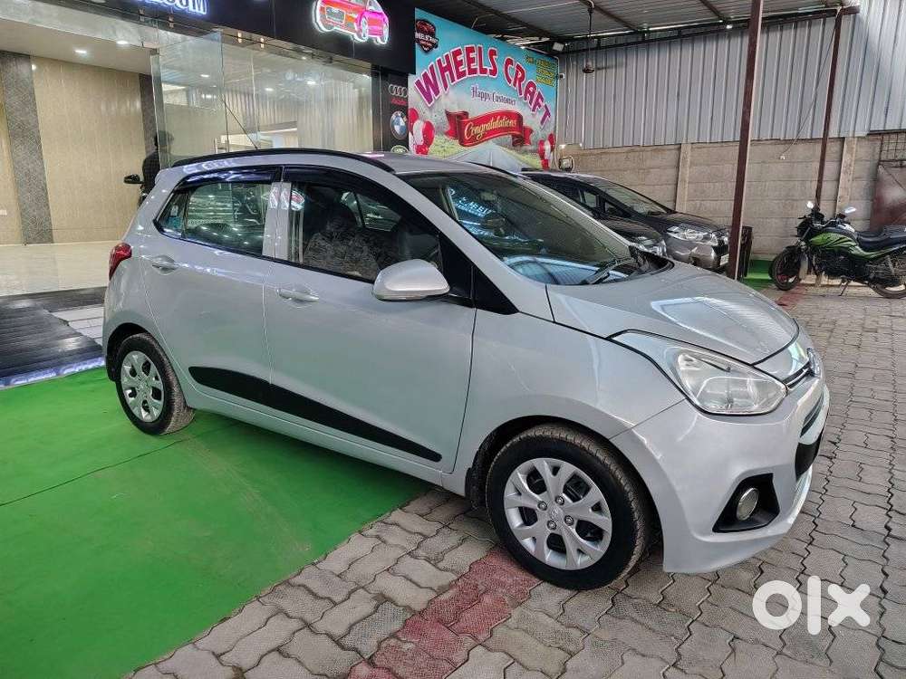 Hyundai Grand I10 Sportz, 2016, Petrol