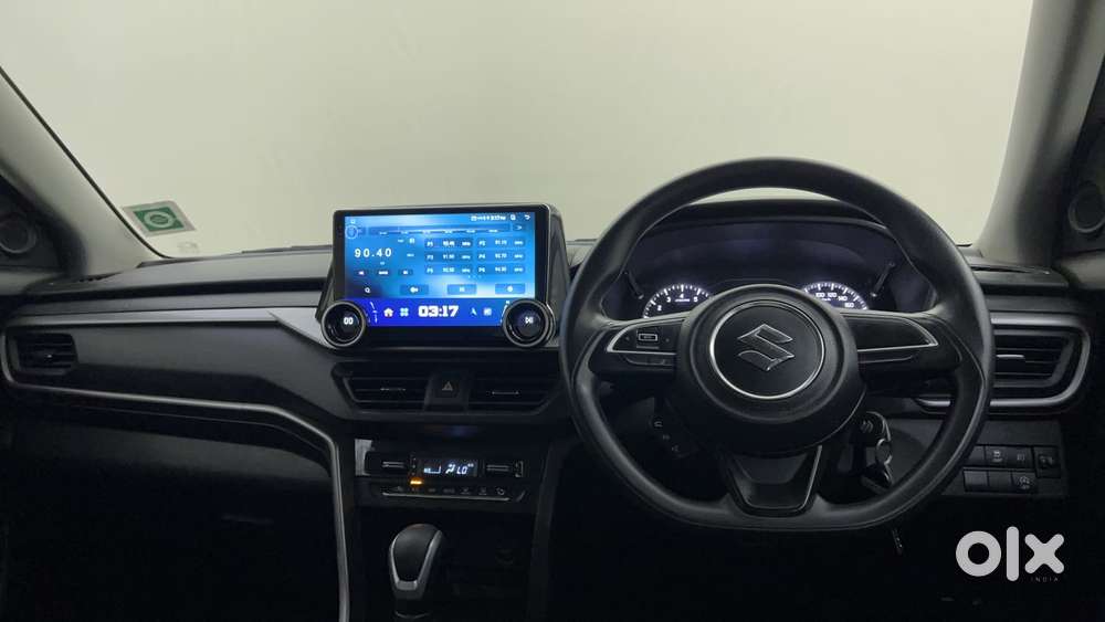 Maruti Suzuki Brezza Vxi At, 2022, Petrol