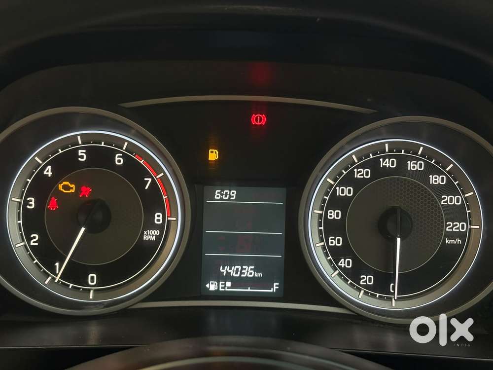 Maruti Suzuki Swift Dzire Vxi(o) Mt, 2023, Cng & Hybrids