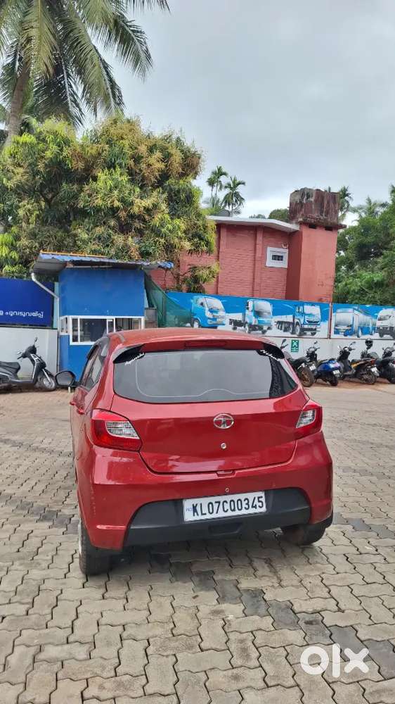Tata Tiago 2018 Petrol 61920 Km Driven
