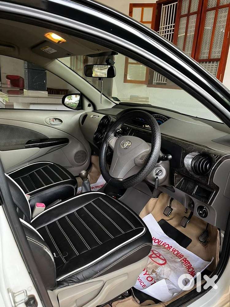 Toyota Etios Liva 2016 Petrol Well Maintained