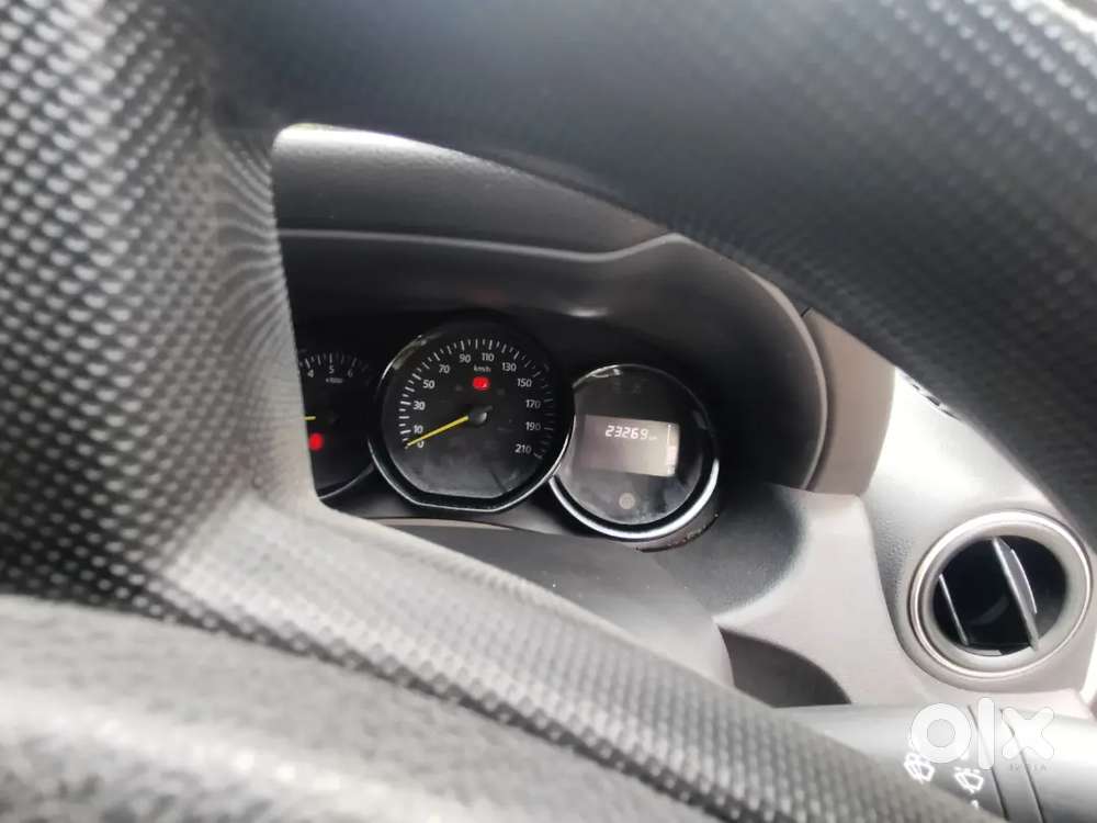 Renault Duster 2017 Petrol Manual