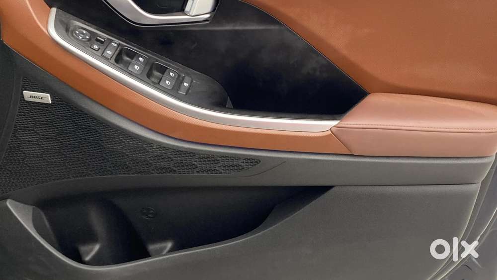 Hyundai Alcazar 2.0 Signature (o) Petrol At 6 Str, 2021, Petrol