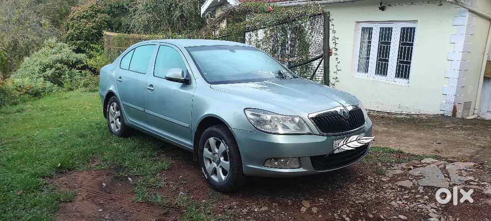 Skoda Laura 2.0 Ambiente 2010