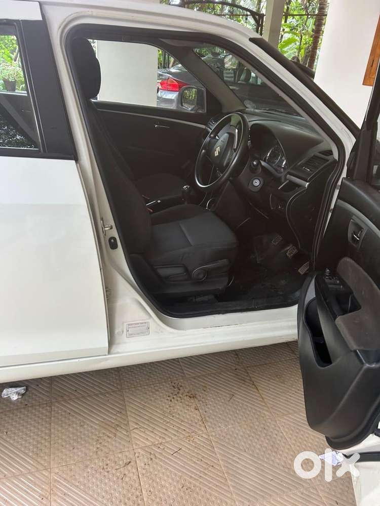 Maruti Suzuki Swift Zxi 2012 Petrol Good Condition