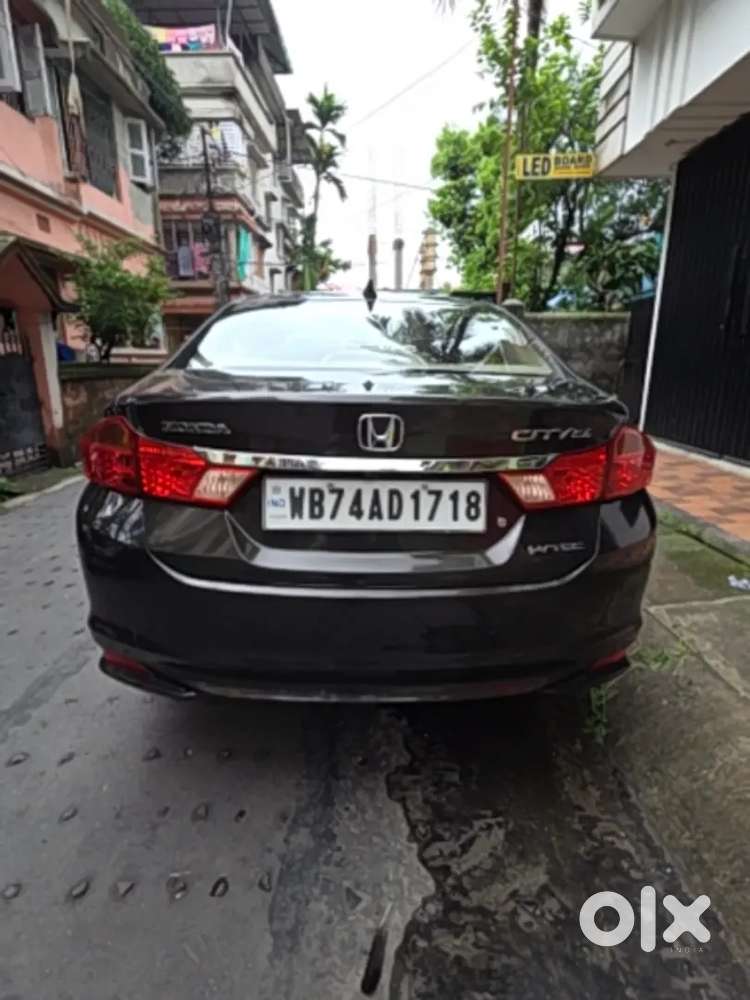 Want To Sell My Running Condition City For Upgradation.