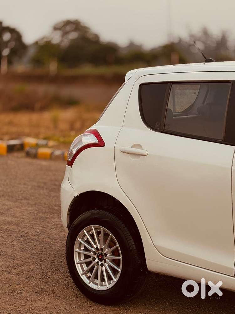 Maruti Suzuki Swift 2012