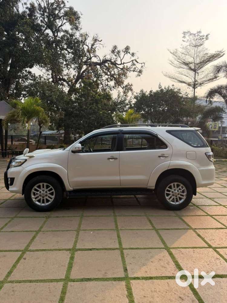 Toyota Fortuner 2011-2016 4x2 Manual, 2014, Diesel