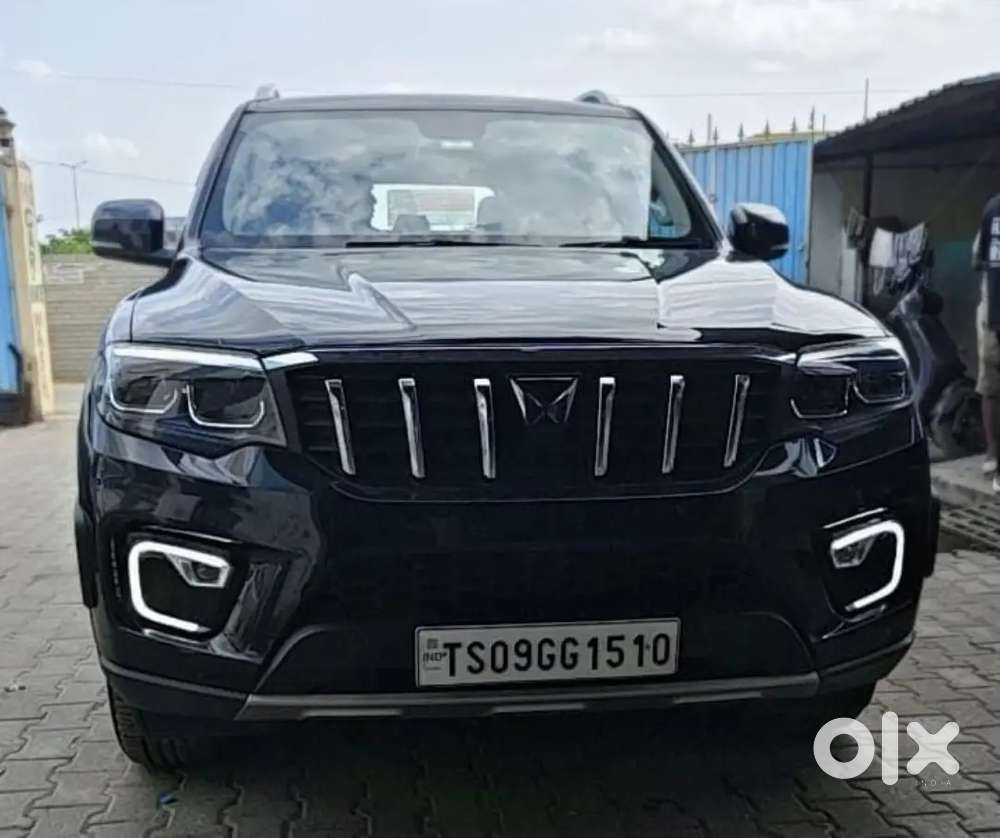 Mahindra Scorpio N 2024 Automatic With Sunroof Petrol 17900 Km Driven