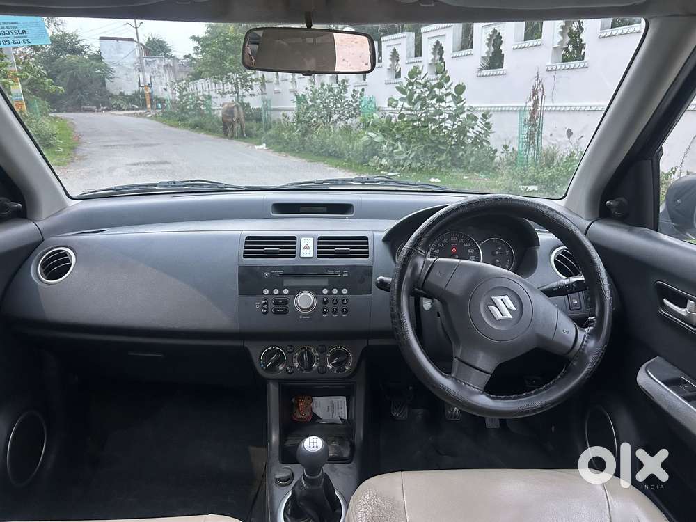Maruti Suzuki Swift Dzire 1.2 Vxi Bsiv, 2011, Petrol