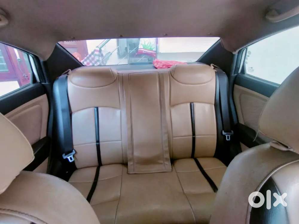 Hyundai Verna 2013 Diesel 180000 Km Driven