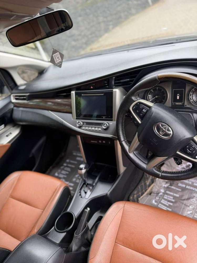 Toyota Innova Crysta 2.8z Automatic, 2018, Diesel