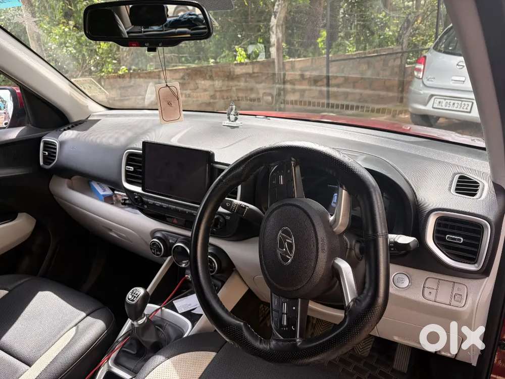 Hyundai Venue 1.2 Sx Petrol 2022 Model
