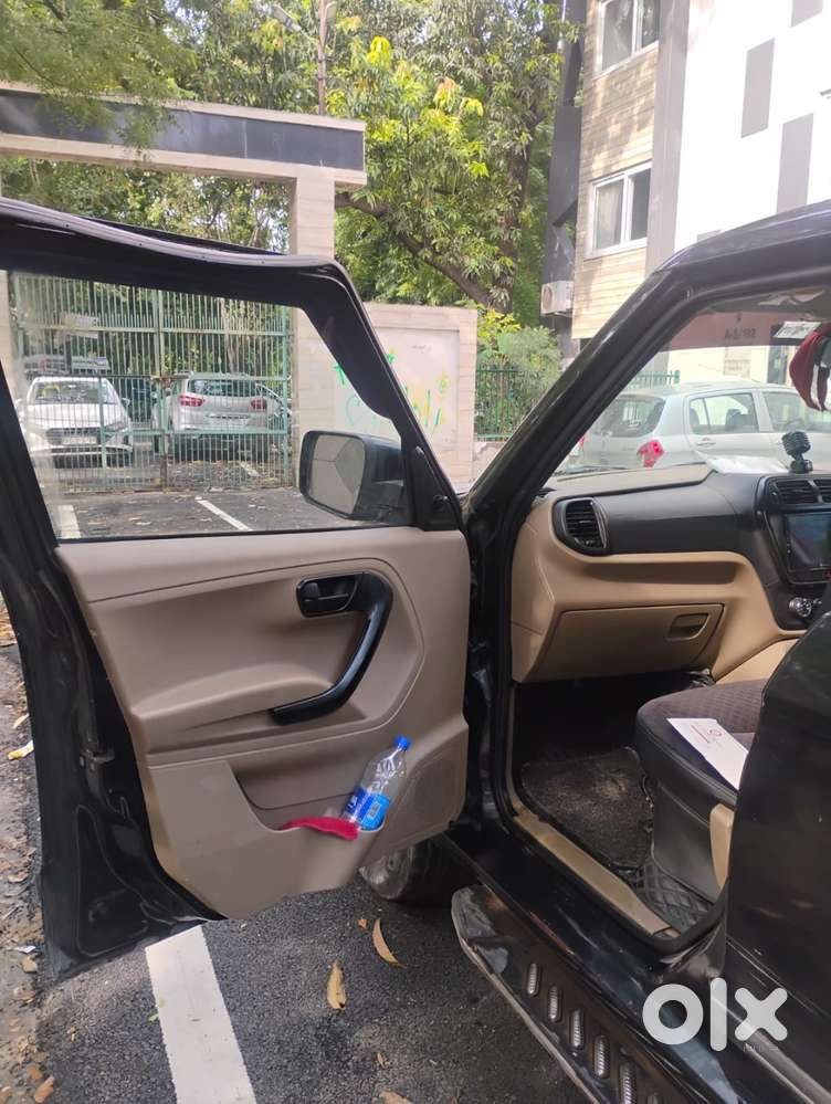 Mahindra Tuv T4+ 2016 Model