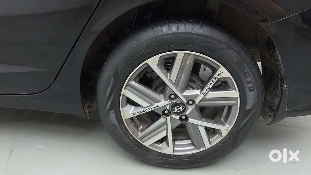 Hyundai Verna 1.5 Sx (o) Petrol Mt, 2023, Petrol