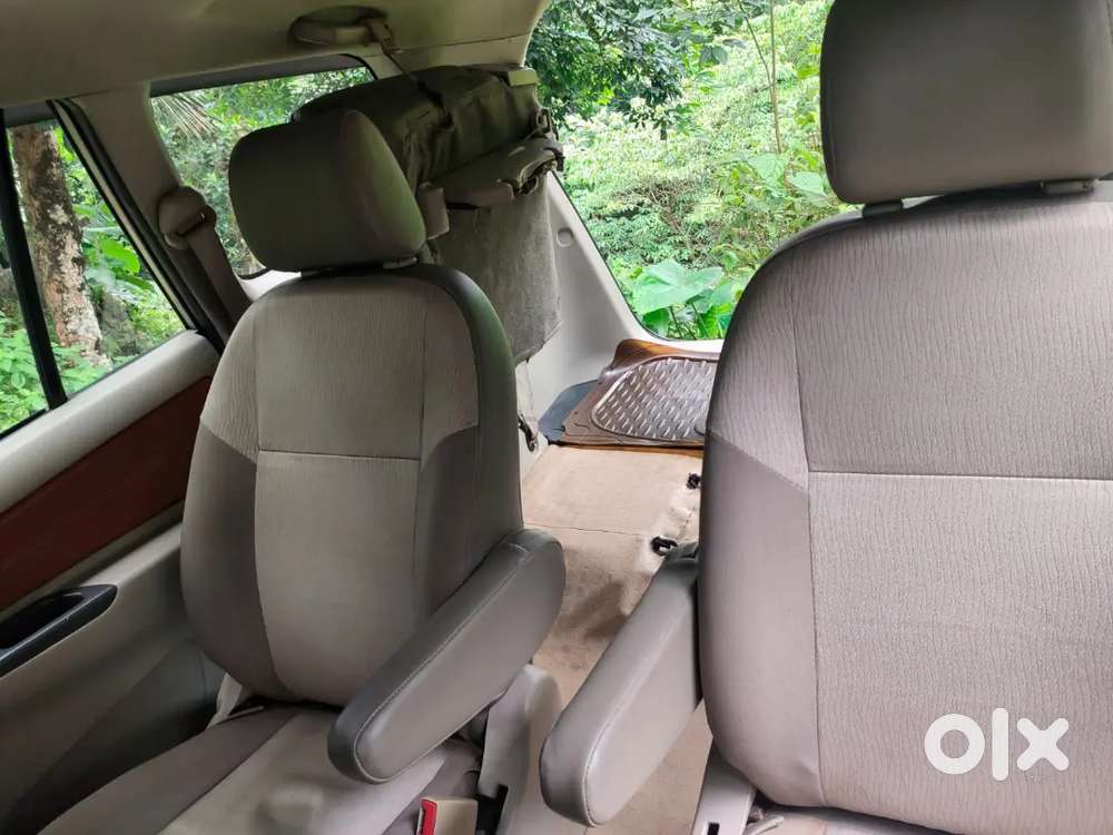 Toyota Innova G4 7 Str 2012