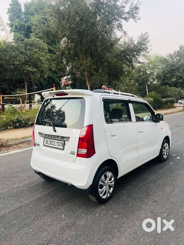 Maruti Suzuki Wagon R 1.0 Vxi Plus (o) Amt, 2016, Cng & Hybrids