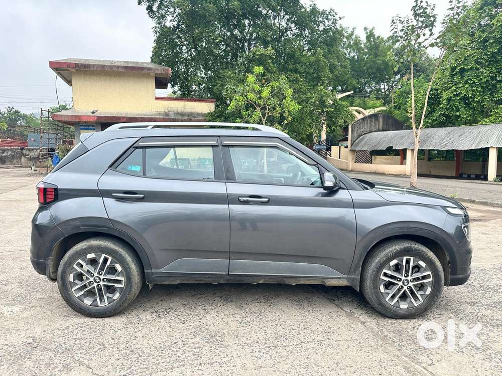 Hyundai Venue Sx (o) Mt 1.5 Diesel, 2023, Diesel