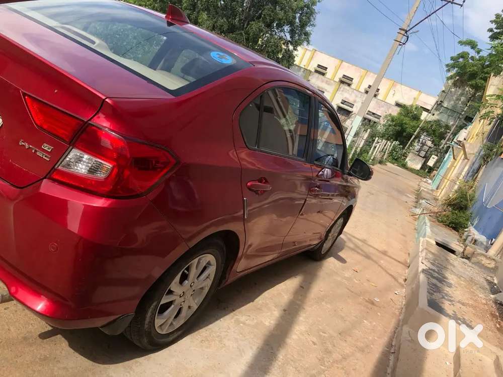 Urgent Sale (abroad), Honda Amaze 2nd Gen,2019 Reg,petrol +cng, Good